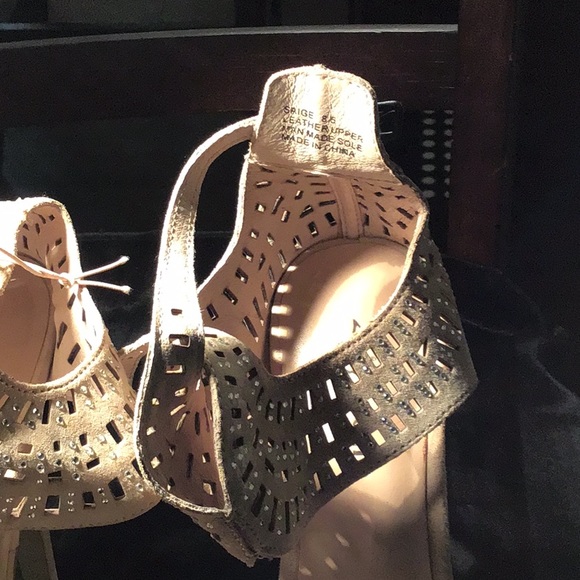 Women’s high heels size 8.5 - Picture 3 of 7